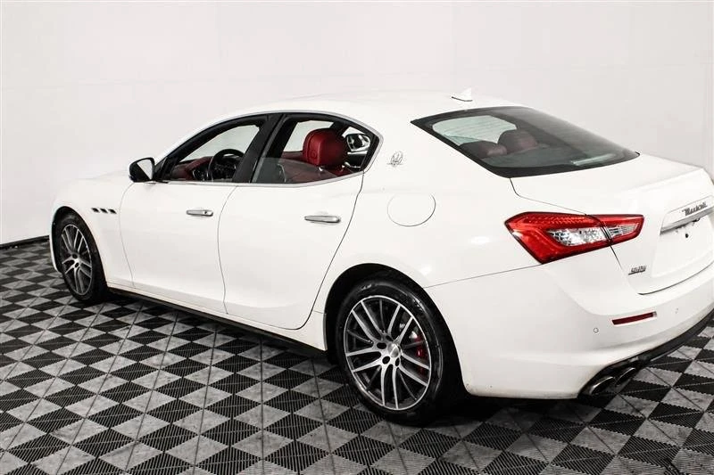 2018 Maserati Ghibli 3rd Gen - Image 11 of 20
