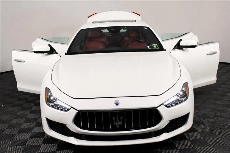 2018 Maserati Ghibli 3rd Gen - Image 5 of 20