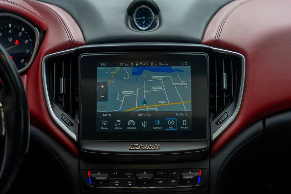 2018 Maserati Ghibli 3rd Gen - Image 16 of 20
