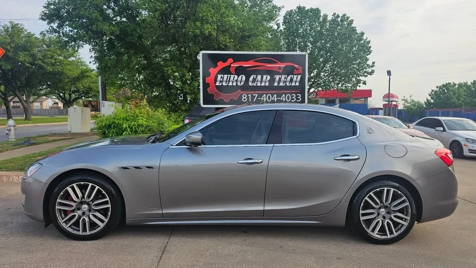 2018 Maserati Ghibli 3rd Gen - Image 2 of 20