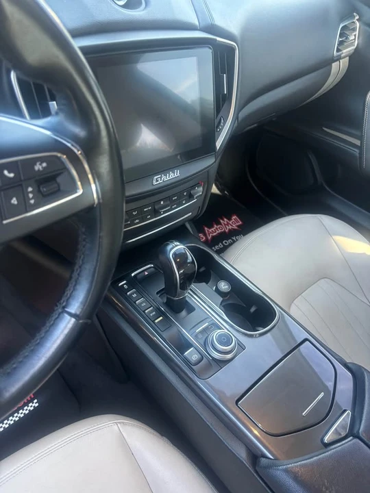 2018 Maserati Ghibli 3rd Gen - Image 5 of 7