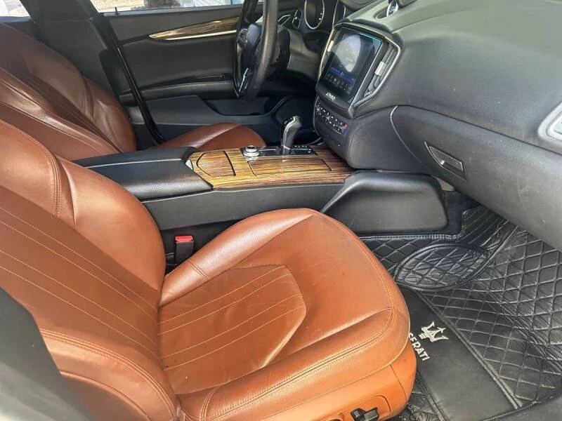 2018 Maserati Ghibli 3rd Gen - Image 15 of 16
