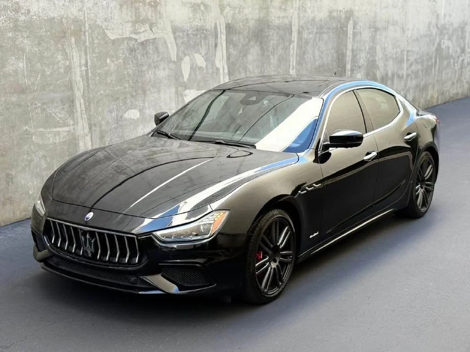 2018 Maserati Ghibli 3rd Gen - Image 2 of 17