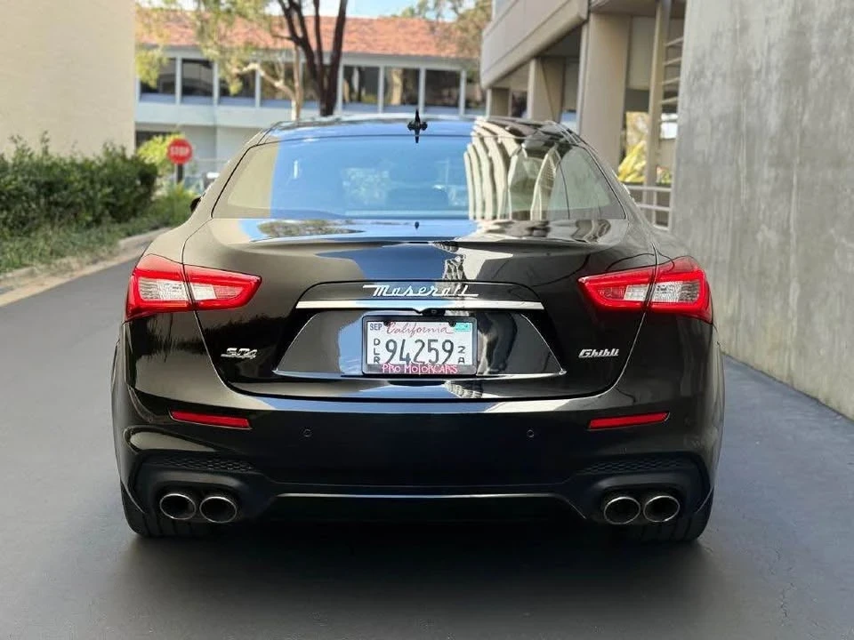 2018 Maserati Ghibli 3rd Gen - Image 7 of 17
