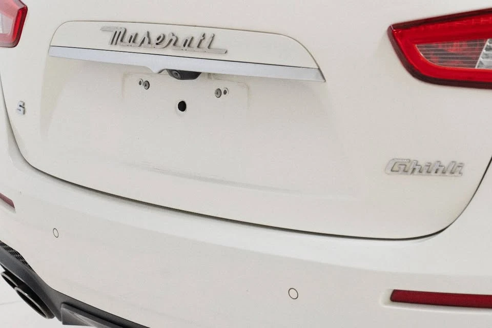 2018 Maserati Ghibli 3rd Gen - Image 16 of 20