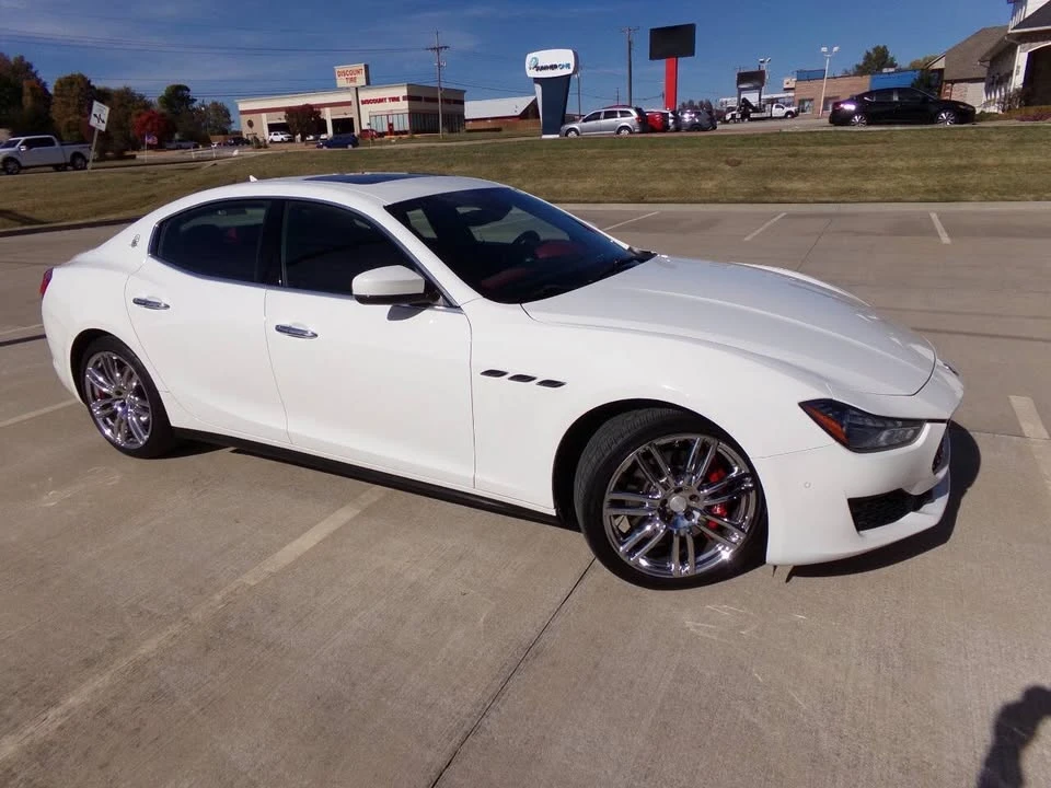 2018 Maserati Ghibli 3rd Gen - Image 14 of 20