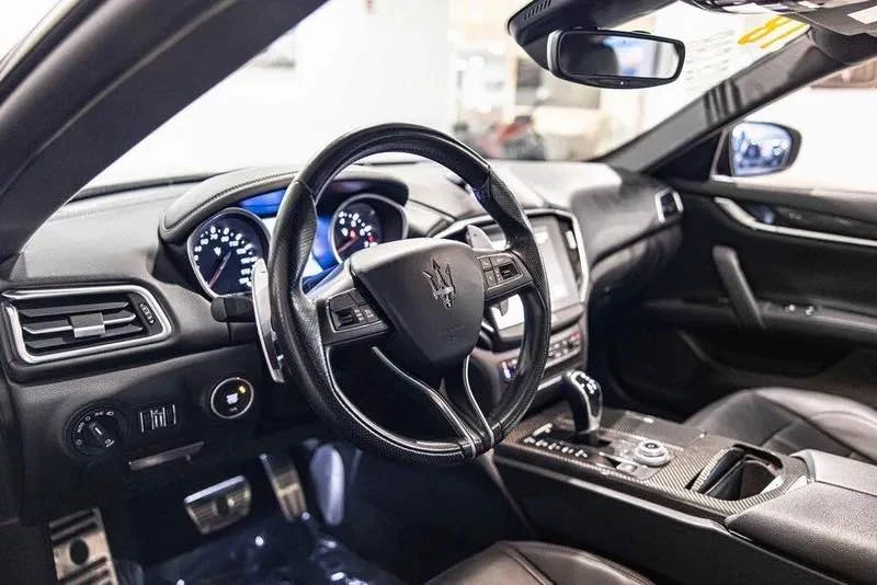 2018 Maserati Ghibli 3rd Gen - Image 11 of 19