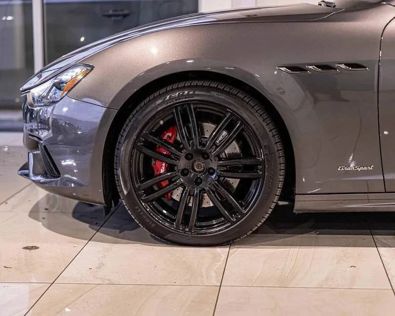 2018 Maserati Ghibli 3rd Gen - Image 5 of 19