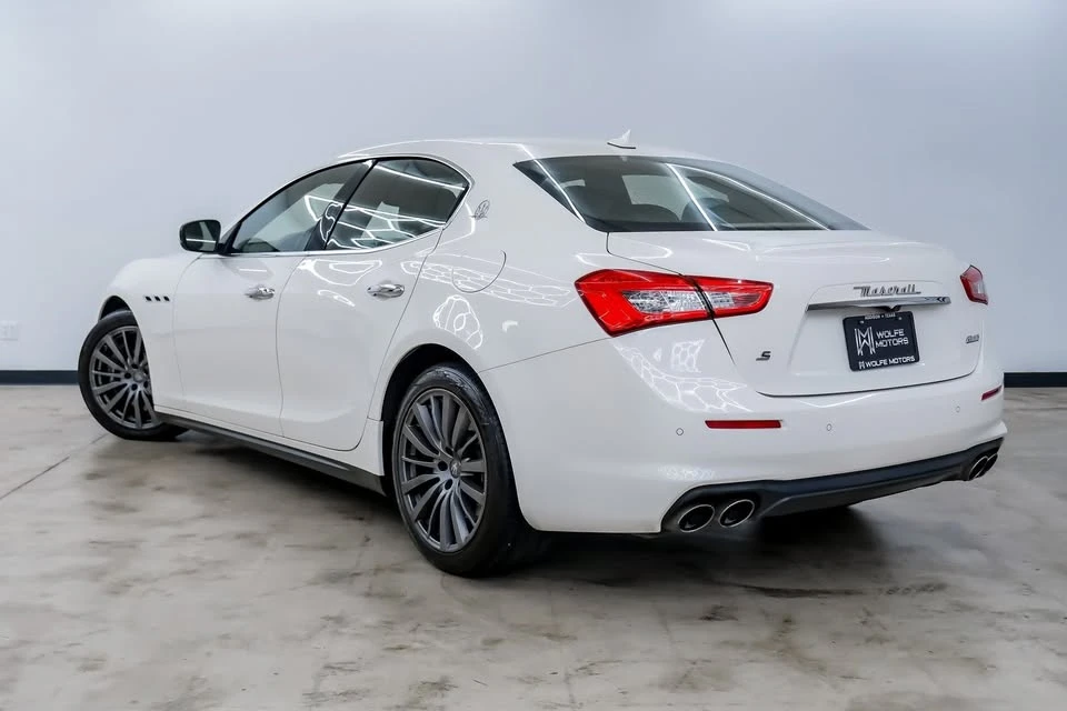 2018 Maserati Ghibli 3rd Gen - Image 7 of 17