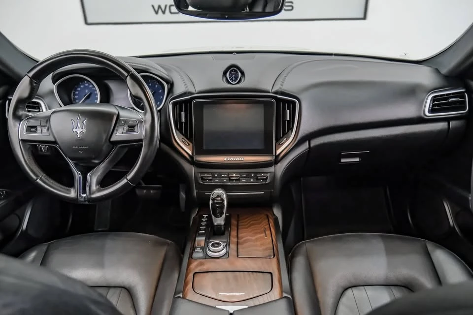2018 Maserati Ghibli 3rd Gen - Image 13 of 17