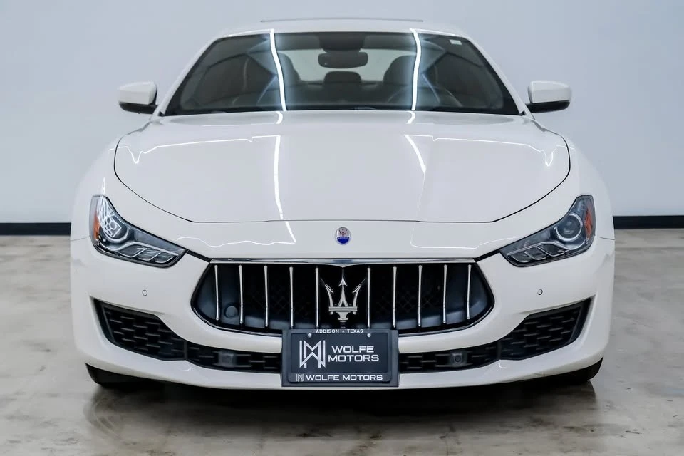 2018 Maserati Ghibli 3rd Gen - Image 2 of 17