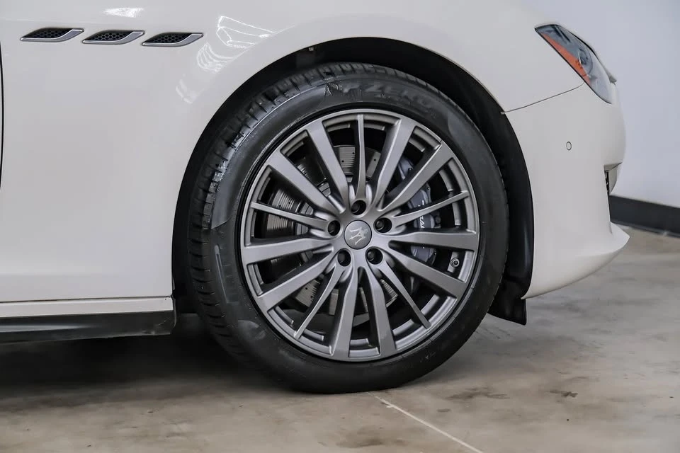 2018 Maserati Ghibli 3rd Gen - Image 8 of 17