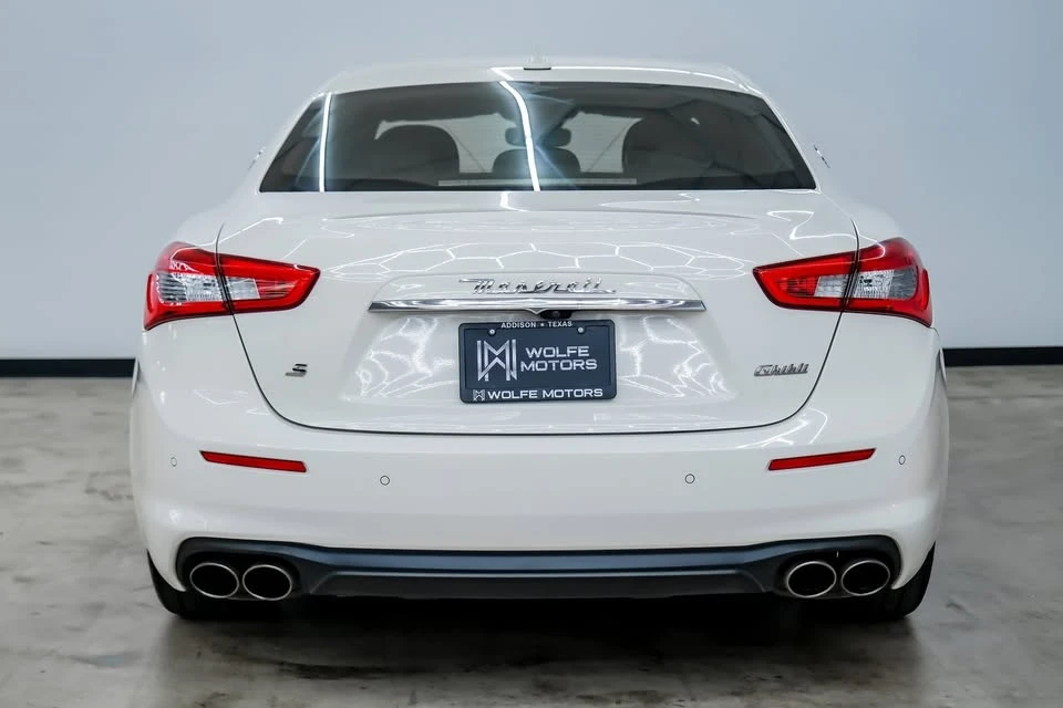 2018 Maserati Ghibli 3rd Gen - Image 5 of 17