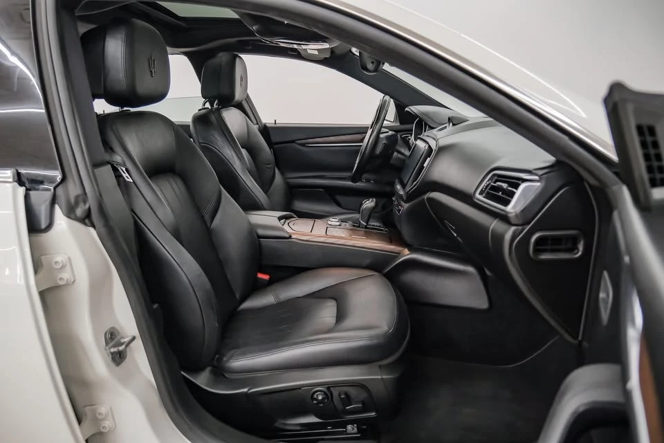2018 Maserati Ghibli 3rd Gen - Image 17 of 17