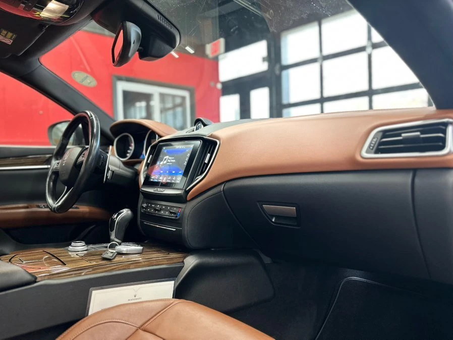 2018 Maserati Ghibli 3rd Gen - Image 12 of 17