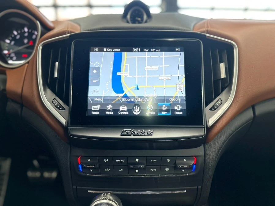 2018 Maserati Ghibli 3rd Gen - Image 13 of 17