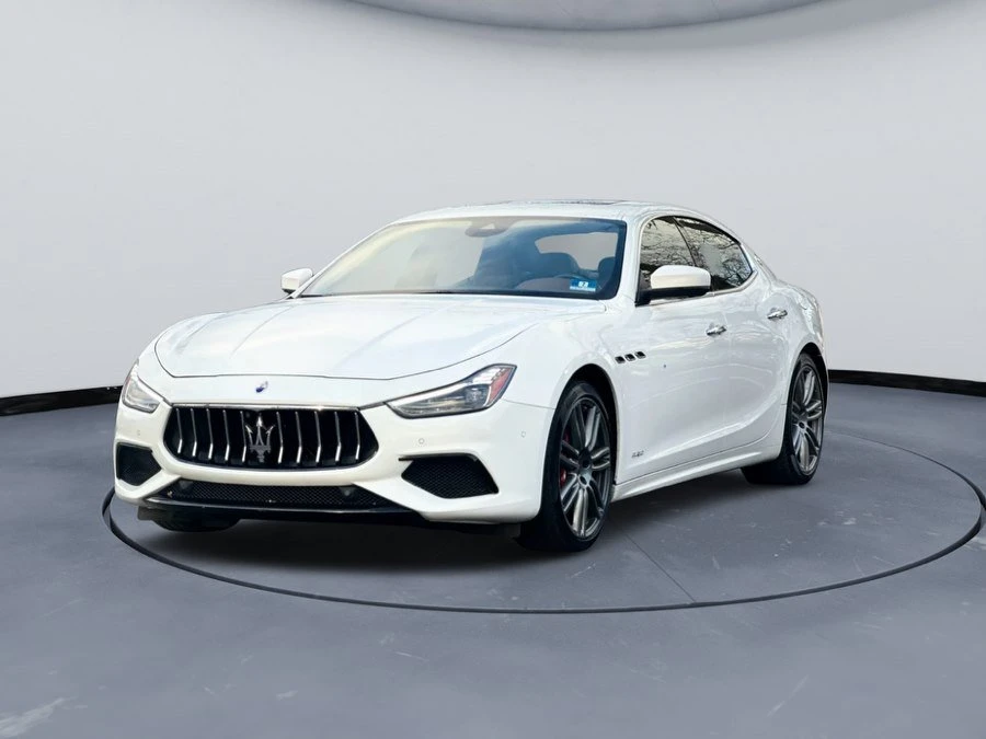 2018 Maserati Ghibli 3rd Gen - Image 3 of 17