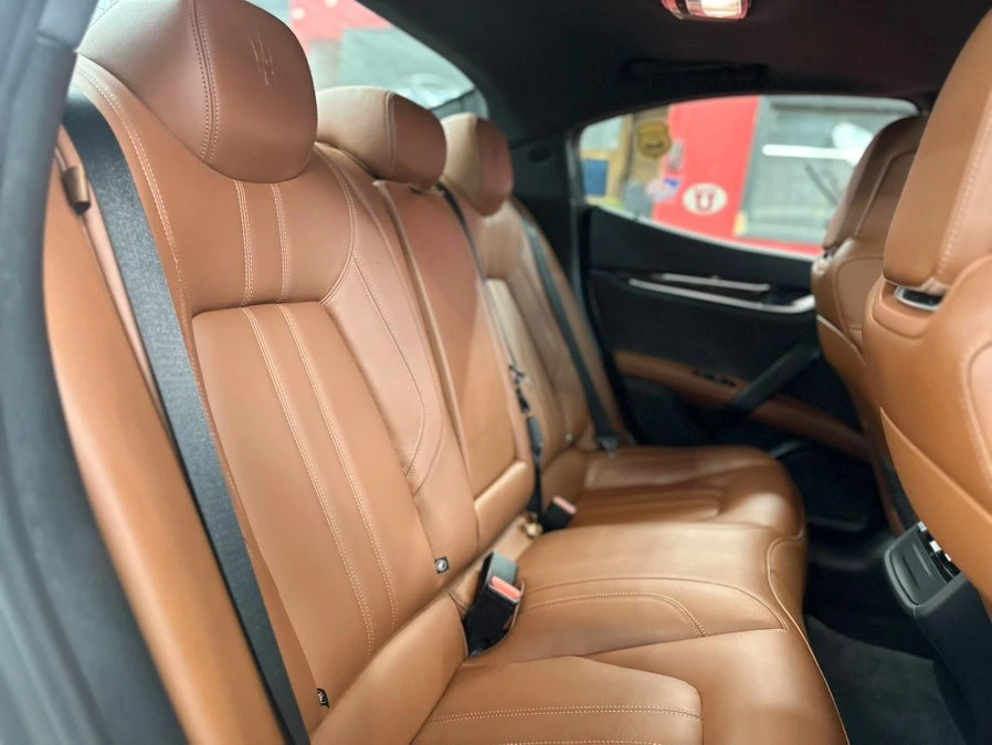 2018 Maserati Ghibli 3rd Gen - Image 16 of 17