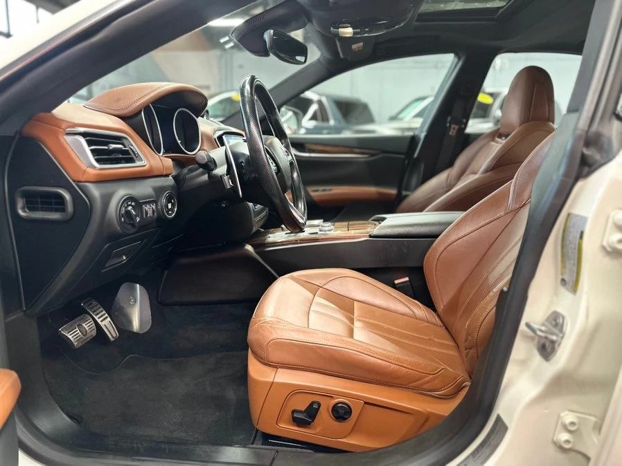 2018 Maserati Ghibli 3rd Gen - Image 7 of 17