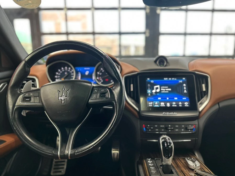 2018 Maserati Ghibli 3rd Gen - Image 10 of 17