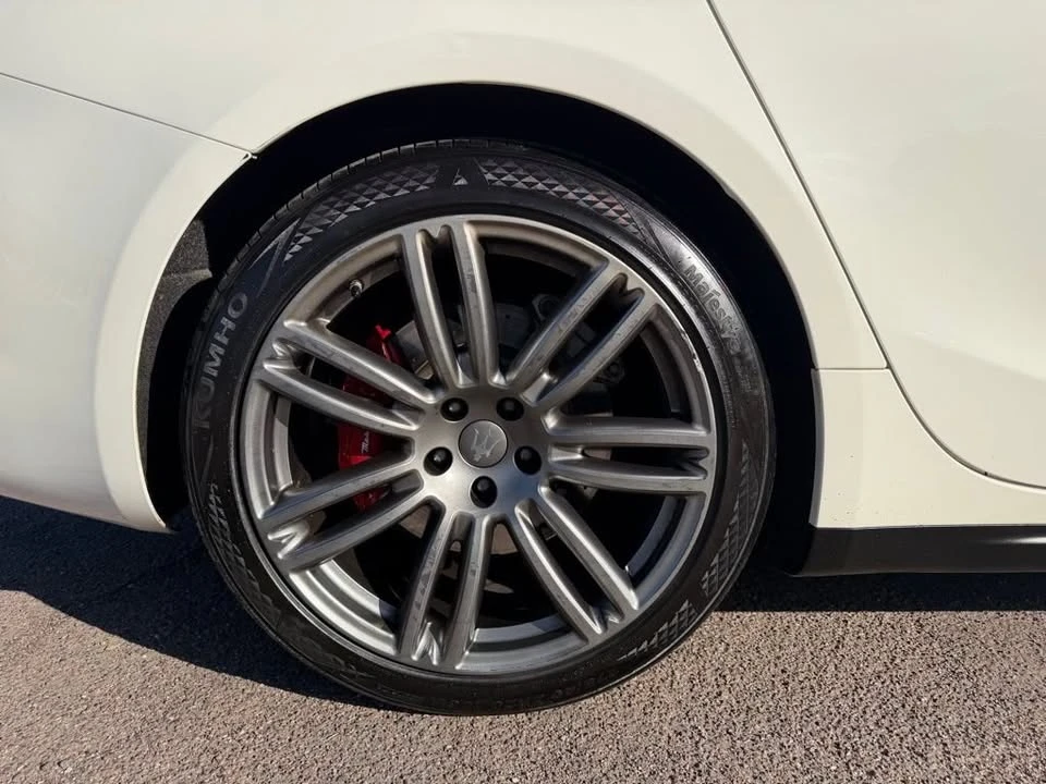 2018 Maserati Ghibli 3rd Gen - Image 11 of 19