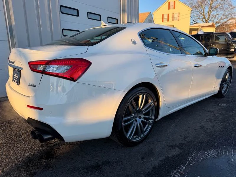 2018 Maserati Ghibli 3rd Gen - Image 4 of 20