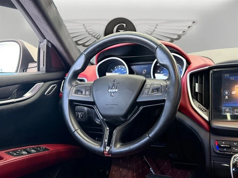 2018 Maserati Ghibli 3rd Gen - Image 12 of 20