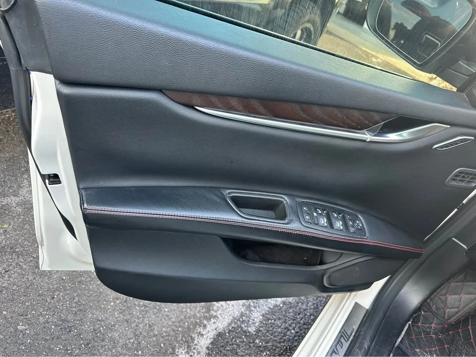 2018 Maserati Ghibli 3rd Gen - Image 5 of 10