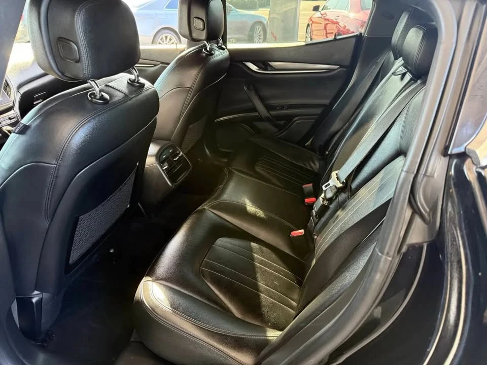 2018 Maserati Ghibli 3rd Gen - Image 17 of 19