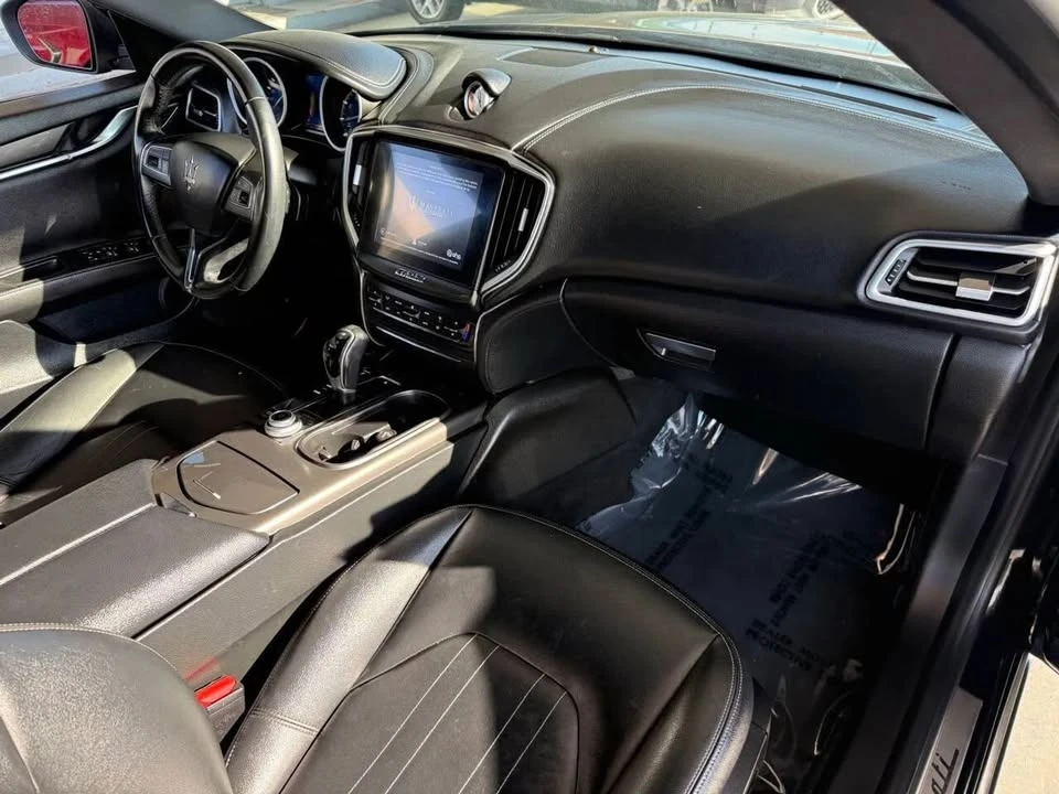 2018 Maserati Ghibli 3rd Gen - Image 12 of 19