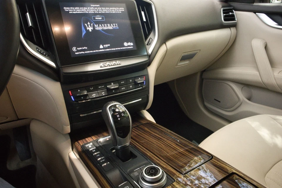 2018 Maserati Ghibli 3rd Gen - Image 12 of 20