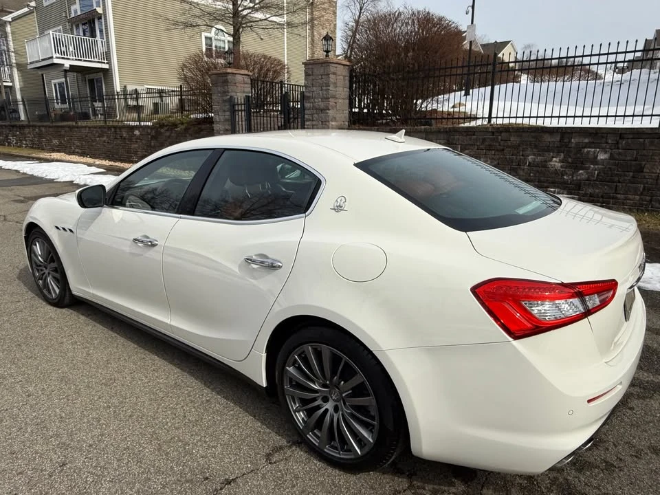 2018 Maserati Ghibli 3rd Gen - Image 8 of 19