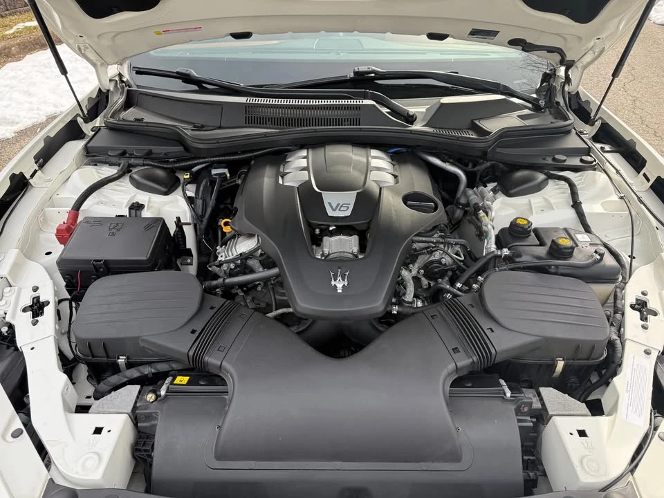 2018 Maserati Ghibli 3rd Gen - Image 19 of 19