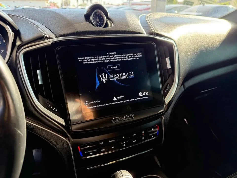 2018 Maserati Ghibli 3rd Gen - Image 11 of 19