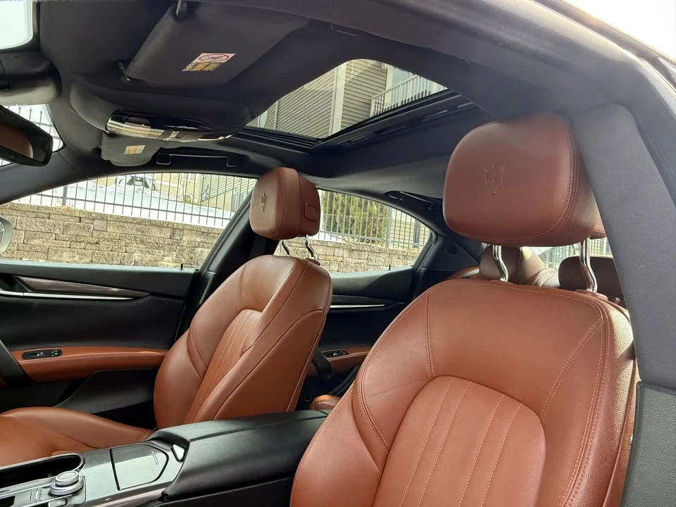2018 Maserati Ghibli 3rd Gen - Image 11 of 19