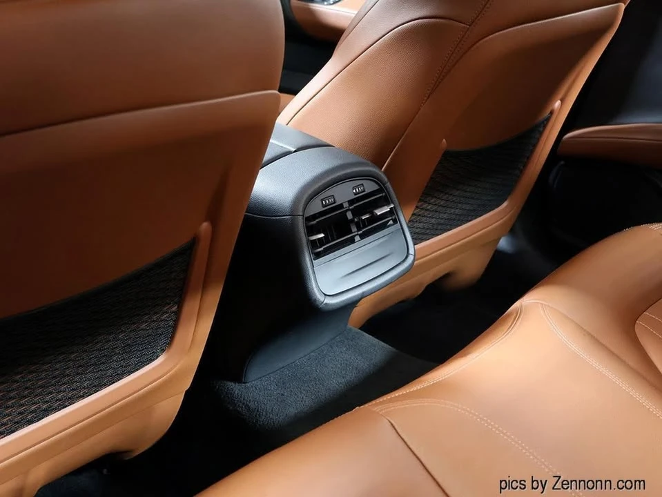 2018 Maserati Ghibli 3rd Gen - Image 14 of 20