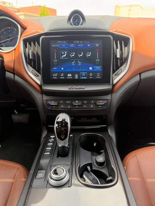 2018 Maserati - Image 13 of 16