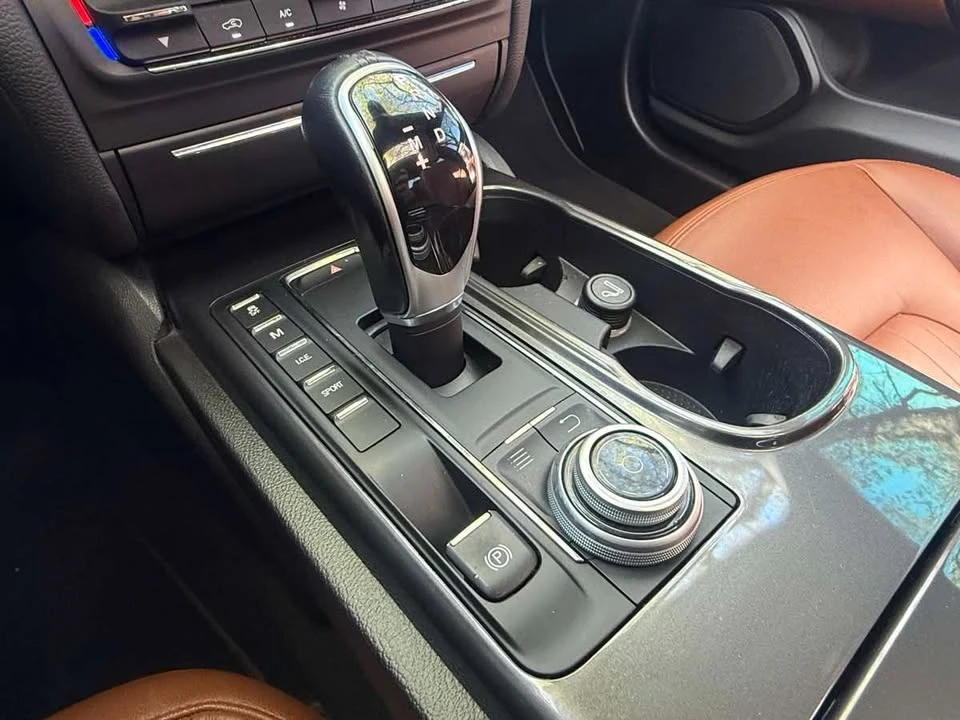 2018 Maserati Ghibli 3rd Gen - Image 17 of 19