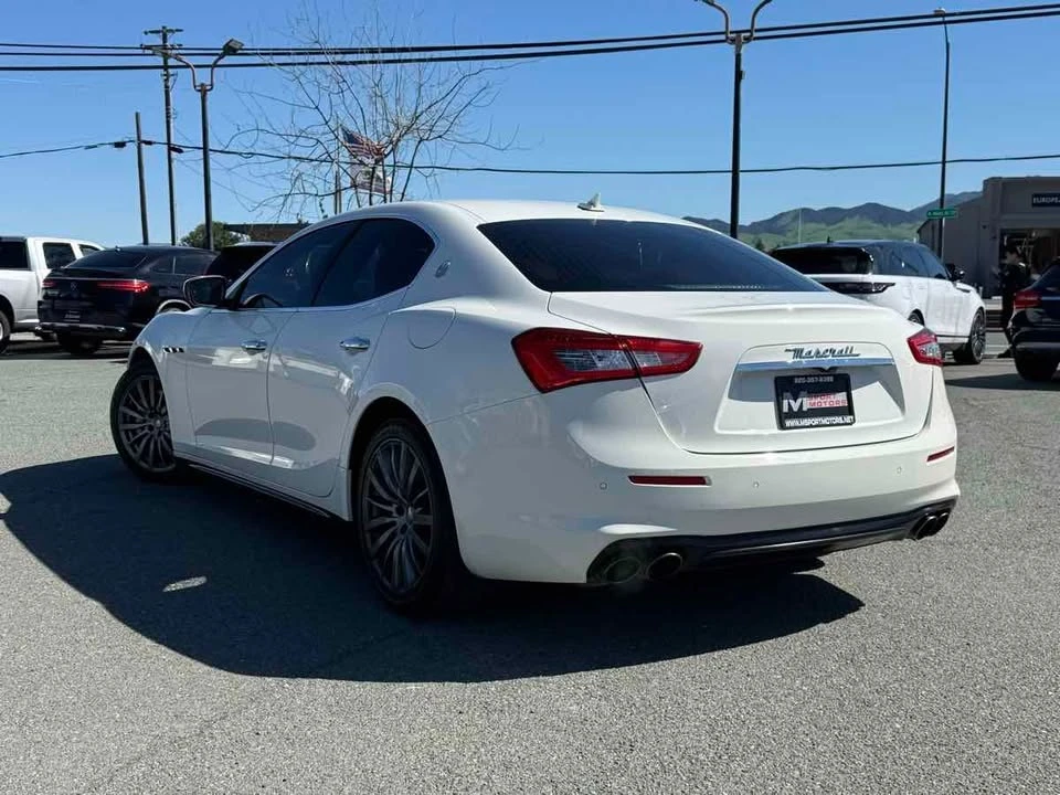 2018 Maserati Ghibli 3rd Gen - Image 9 of 19