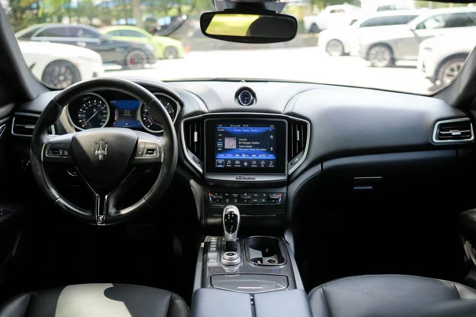 2018 Maserati Ghibli 3rd Gen - Image 15 of 18