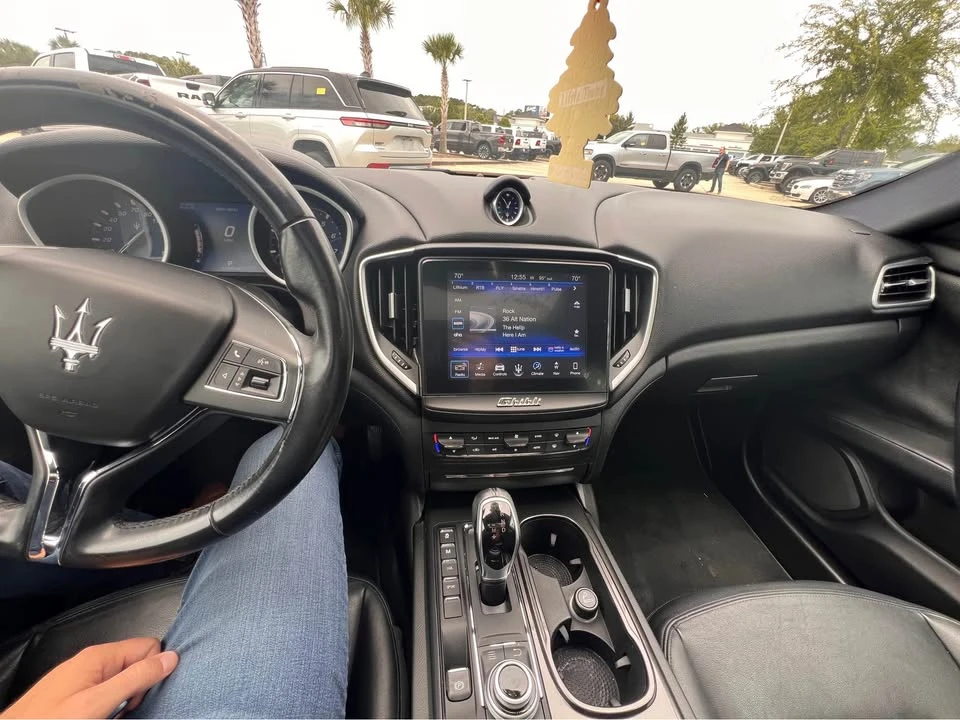 2018 Maserati Ghibli 3rd Gen - Image 11 of 15