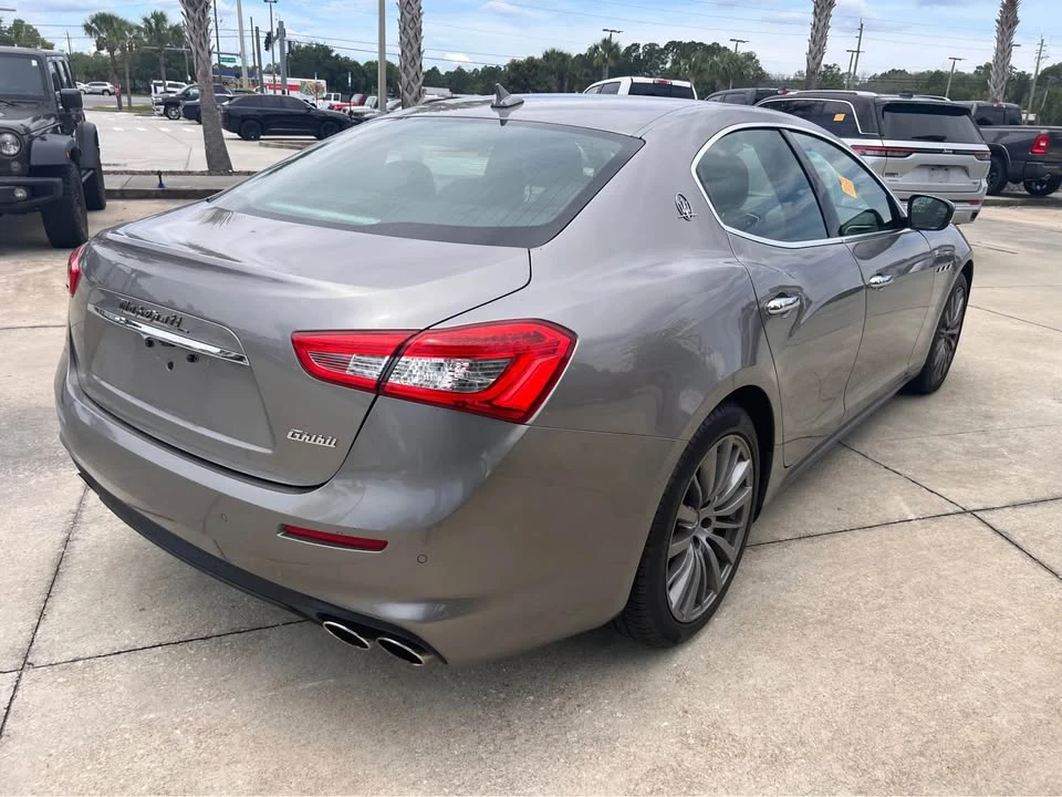 2018 Maserati Ghibli 3rd Gen - Image 5 of 15
