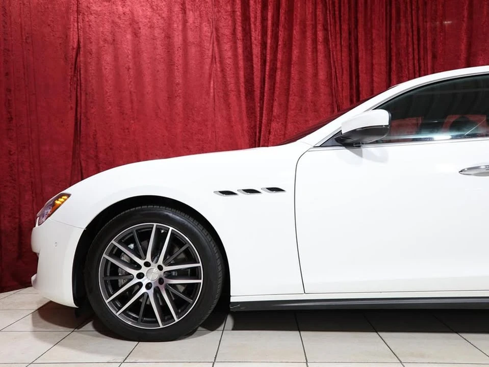 2018 Maserati Ghibli 3rd Gen - Image 4 of 19