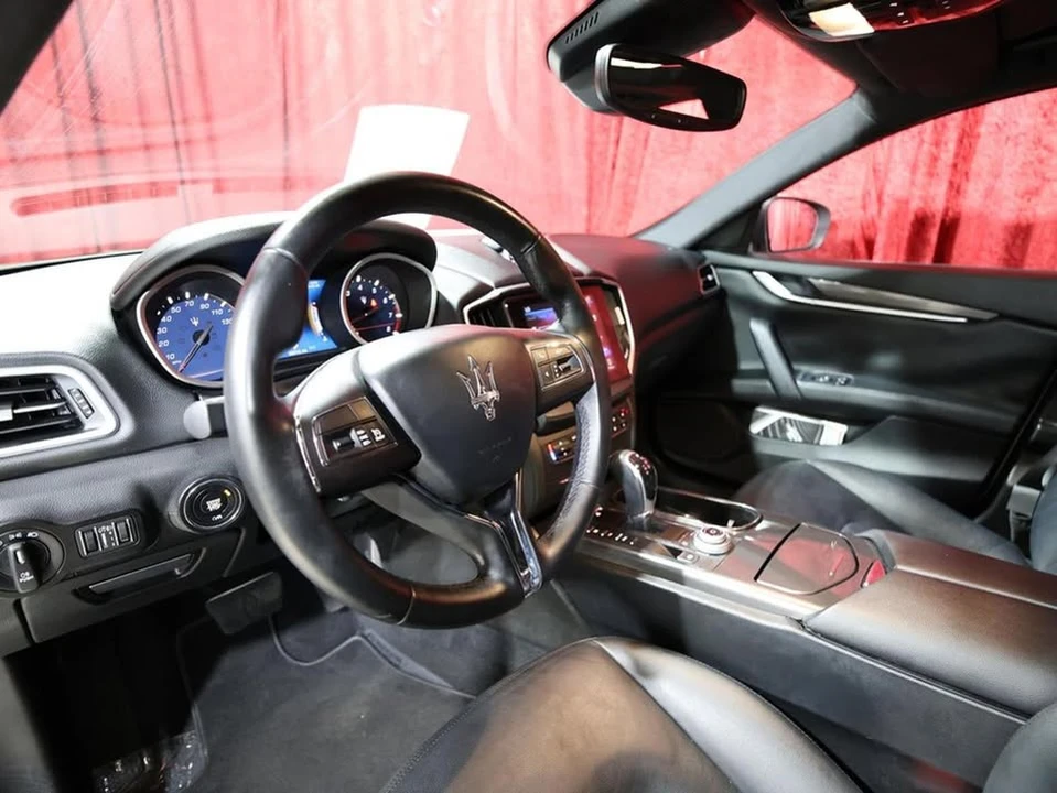 2018 Maserati Ghibli 3rd Gen - Image 11 of 19
