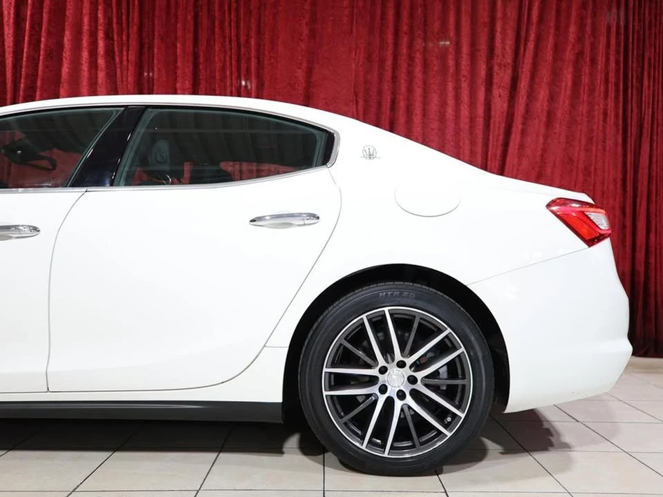 2018 Maserati Ghibli 3rd Gen - Image 4 of 18