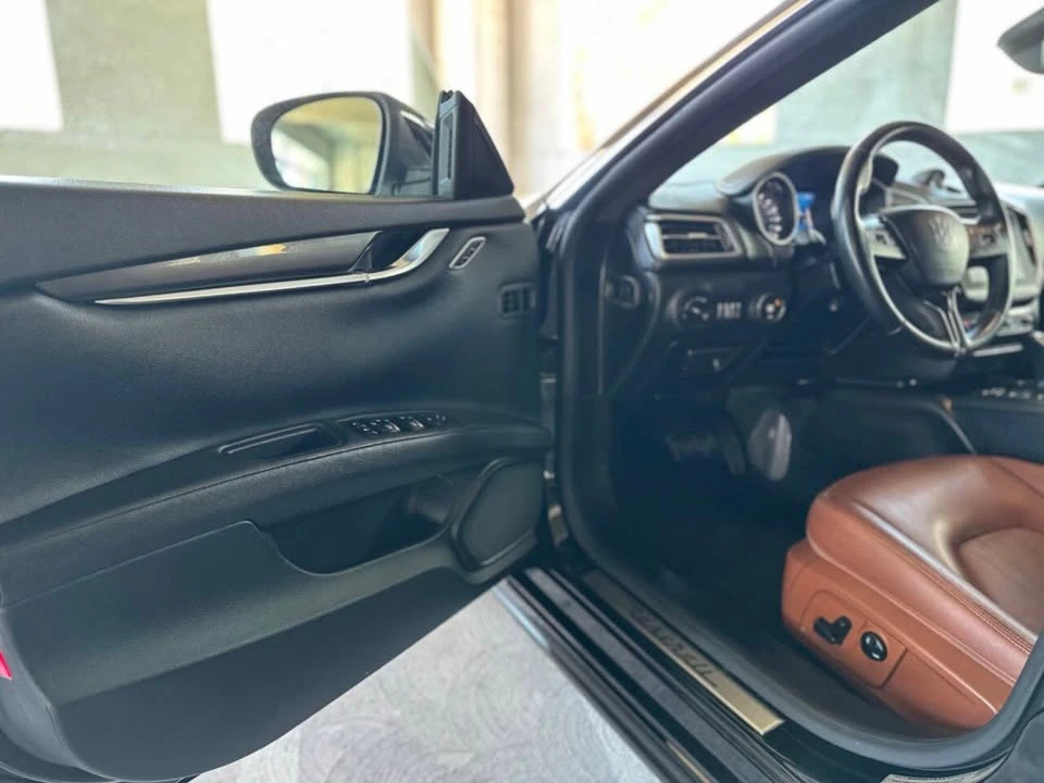 2018 Maserati Ghibli 3rd Gen - Image 13 of 20