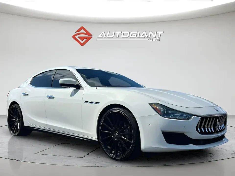 2018 Maserati Ghibli 3rd Gen - Image 7 of 17