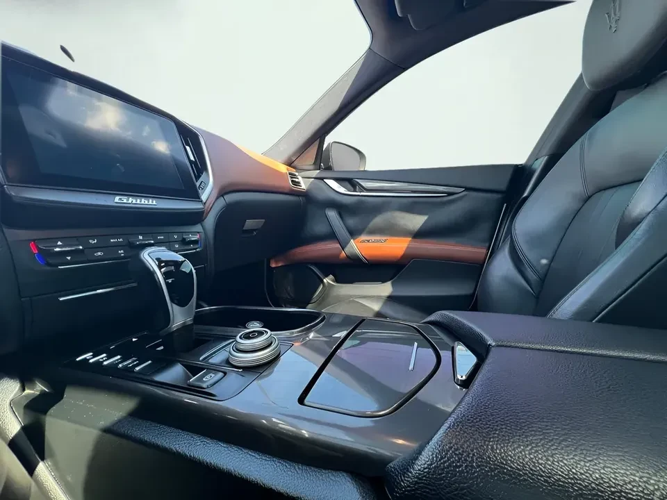 2018 Maserati Ghibli 3rd Gen - Image 16 of 17