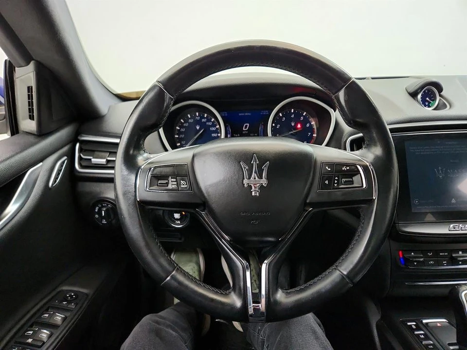 2018 Maserati Ghibli 3rd Gen - Image 18 of 21