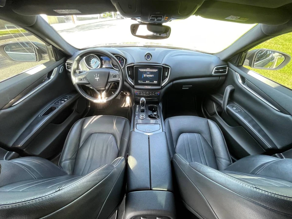 2018 Maserati Ghibli 3rd Gen - Image 10 of 15